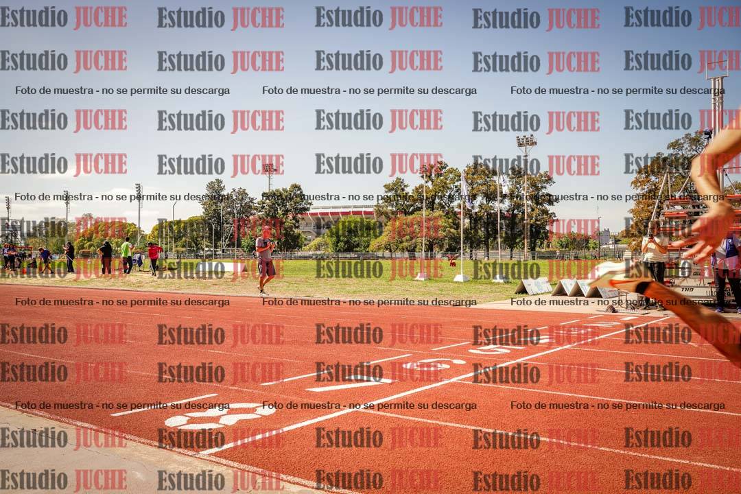 Fotos de los 400 m llanos de varones