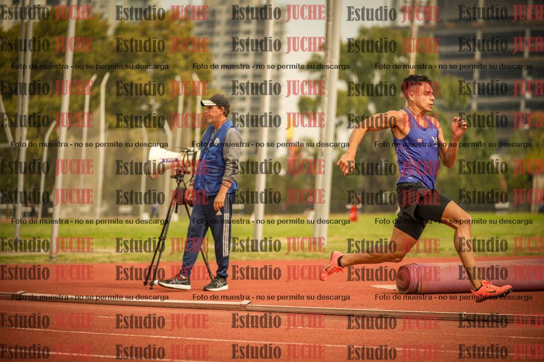 Fotos de los 200 m llanos de varones