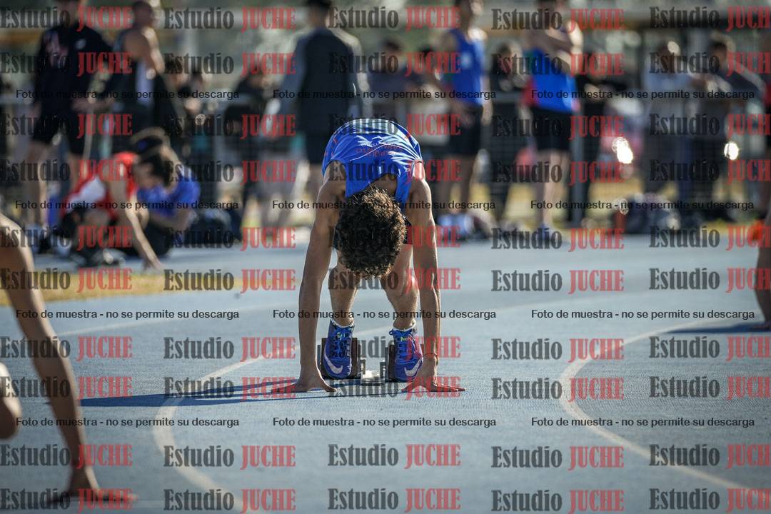 Fotos de los 400 m llanos de varones