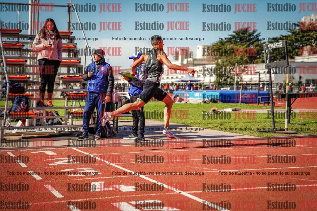 Fotos de los 800 m llanos de varones