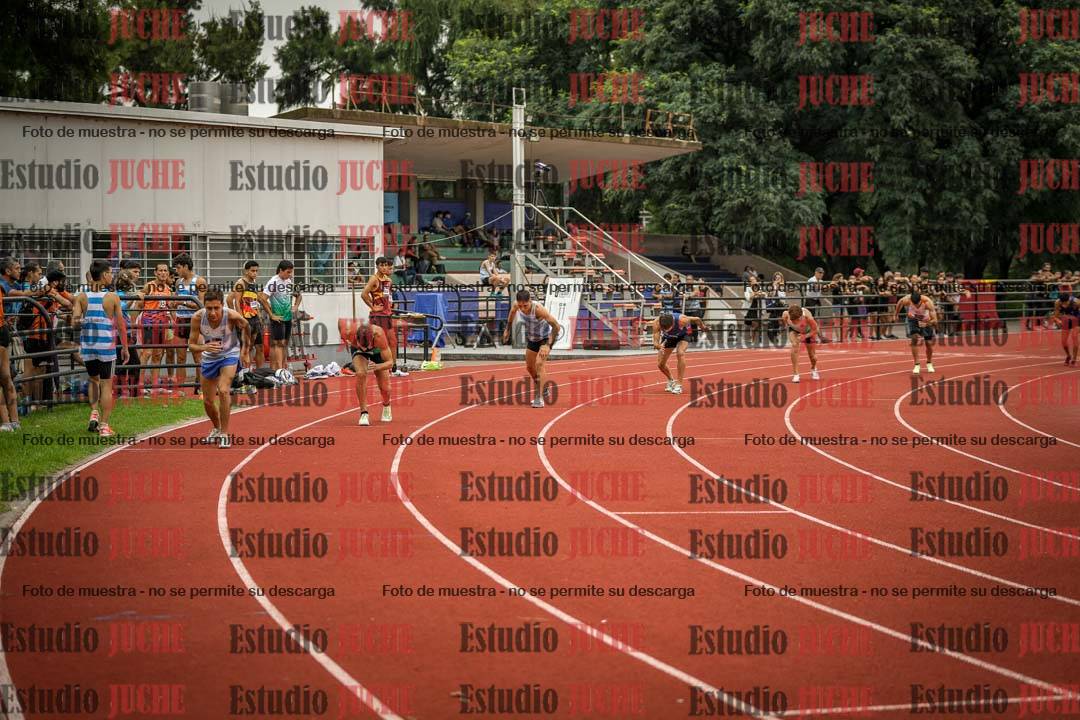Fotos de los 800 m llanos de varones