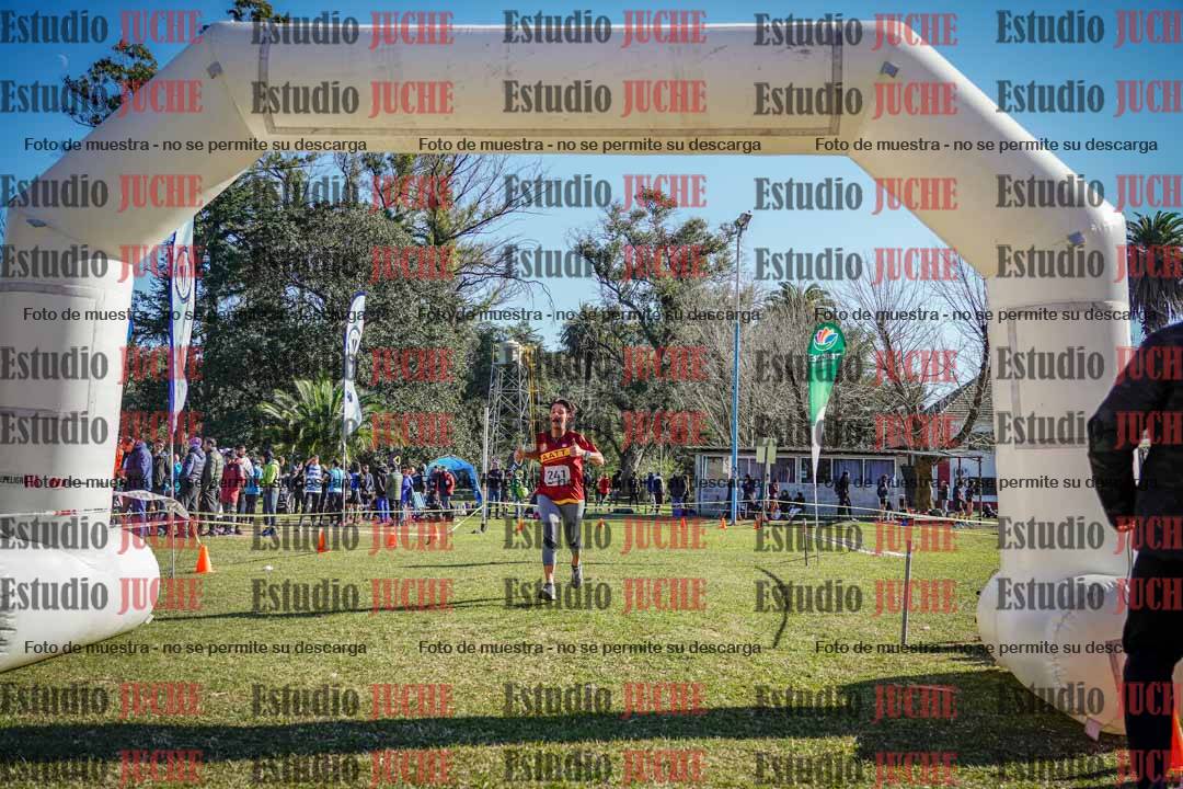 Fotos de la llegada del cross de 6000 m