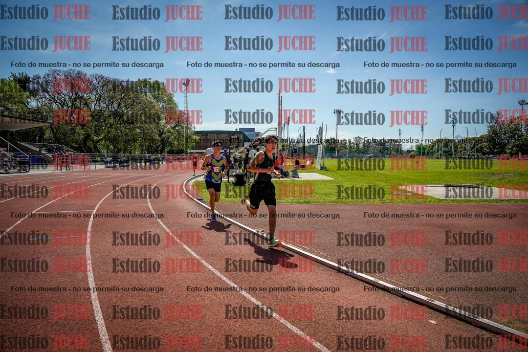 Fotos de los 2400 m llanos de varones