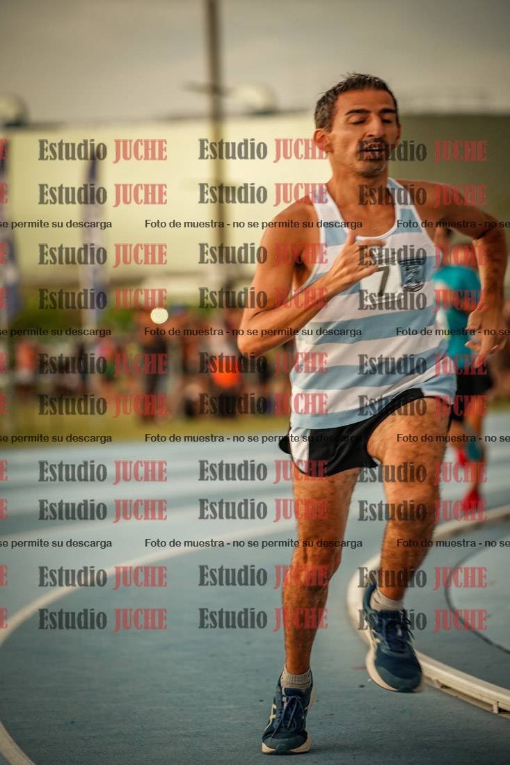 Fotos de los 1000 m llanos de varones