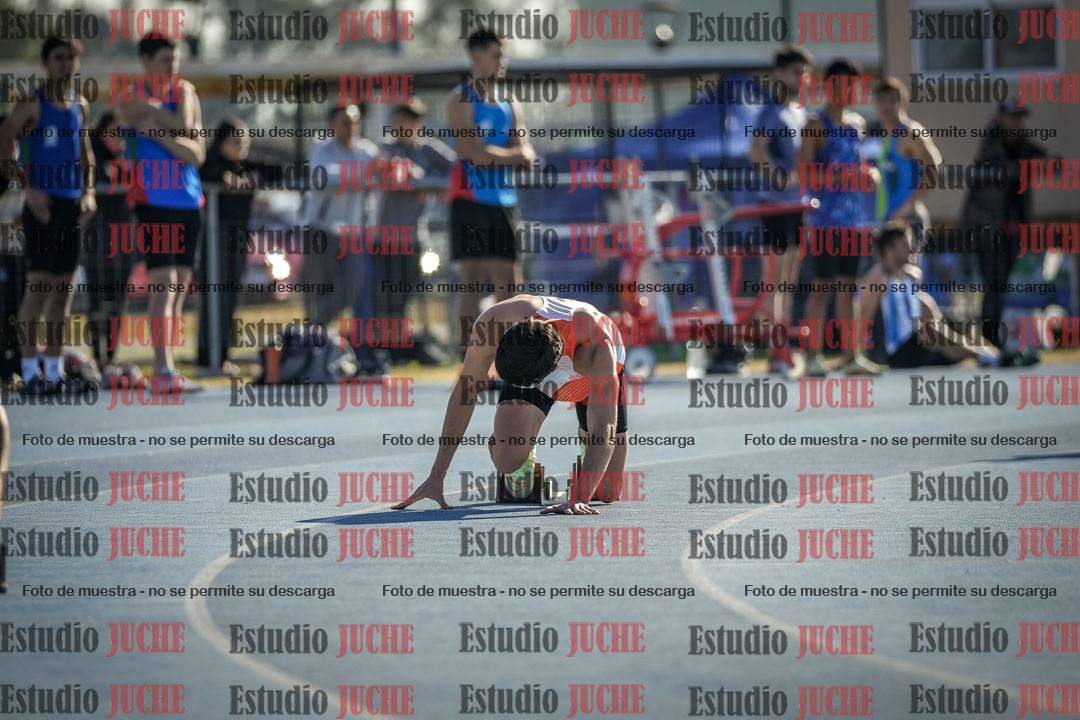 Fotos de los 400 m llanos de varones