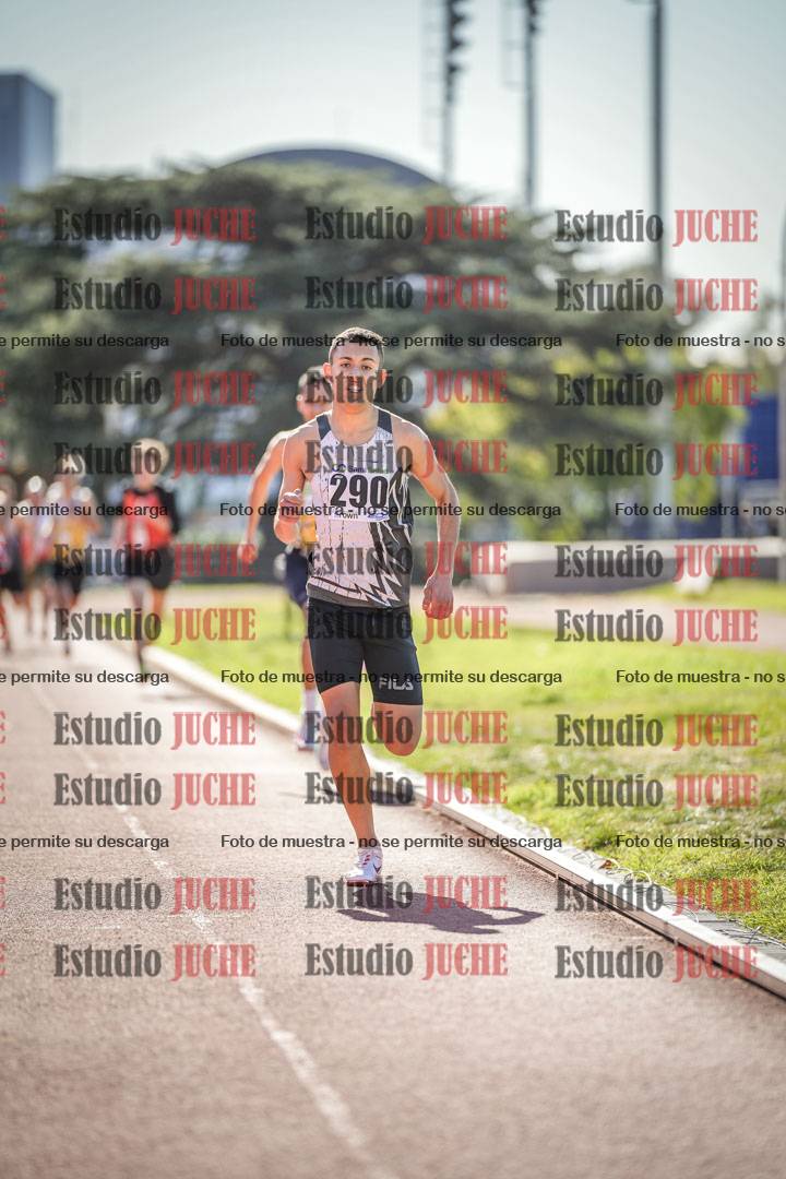 Fotos de los 800 m llanos de varones
