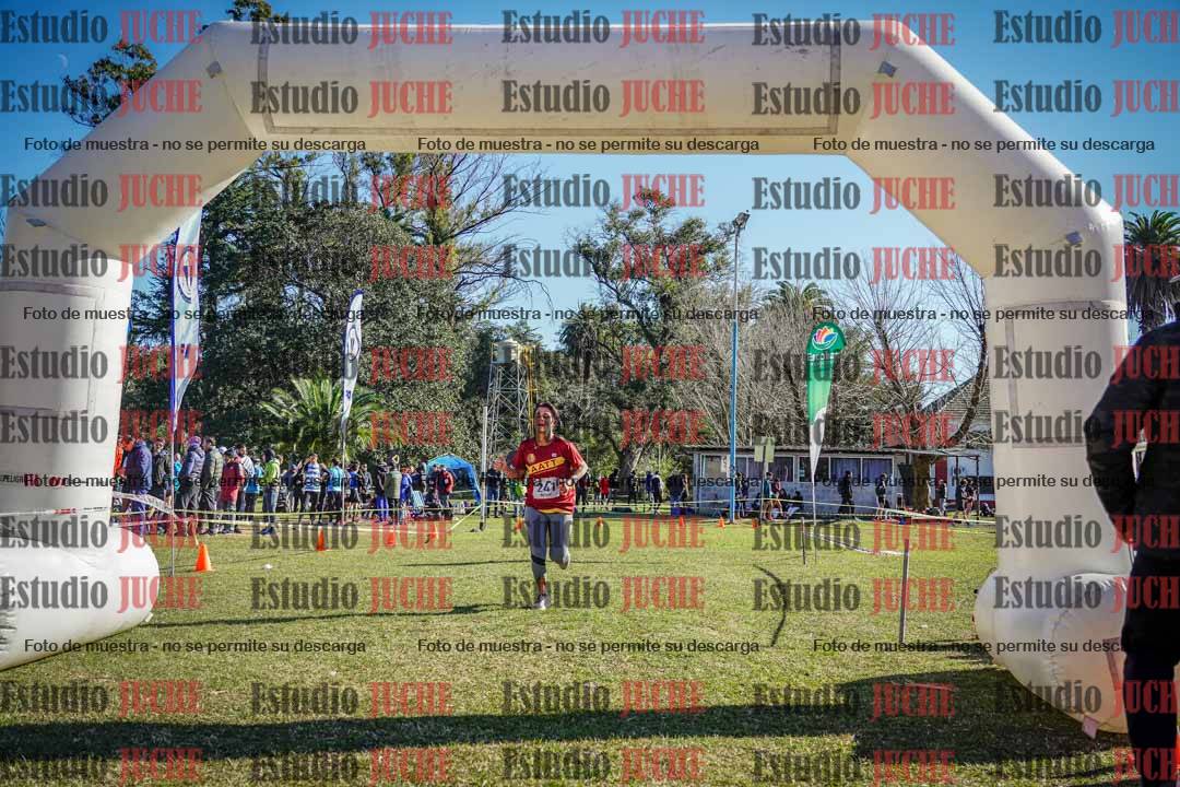 Fotos de la llegada del cross de 6000 m