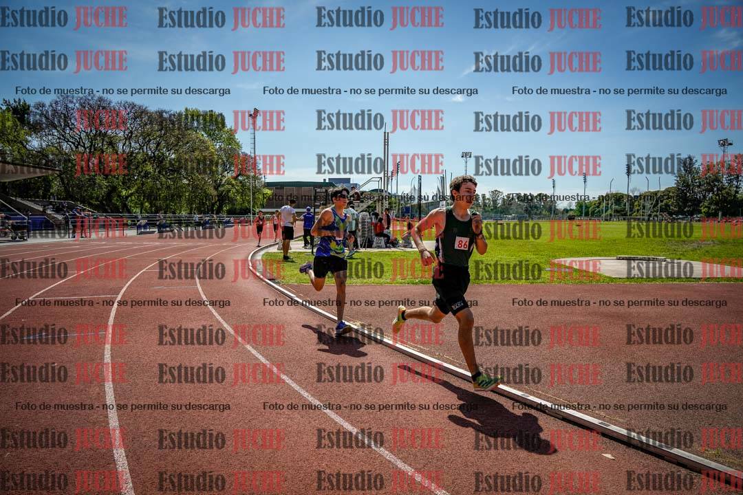 Fotos de los 2400 m llanos de varones