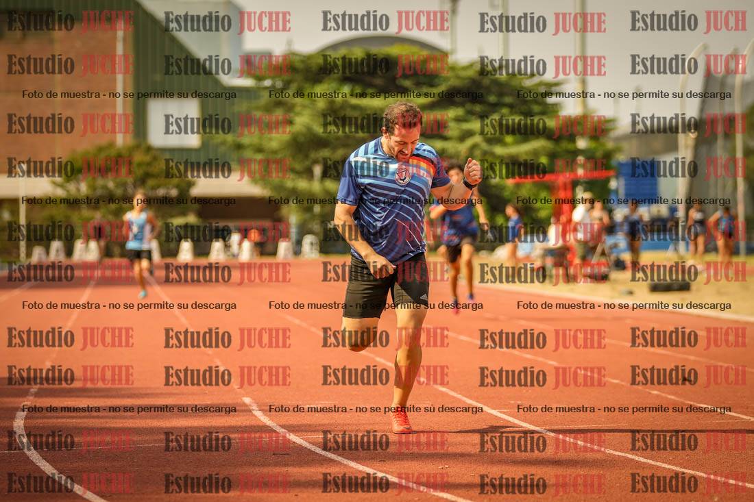 Fotos de los 400 m llanos de varones