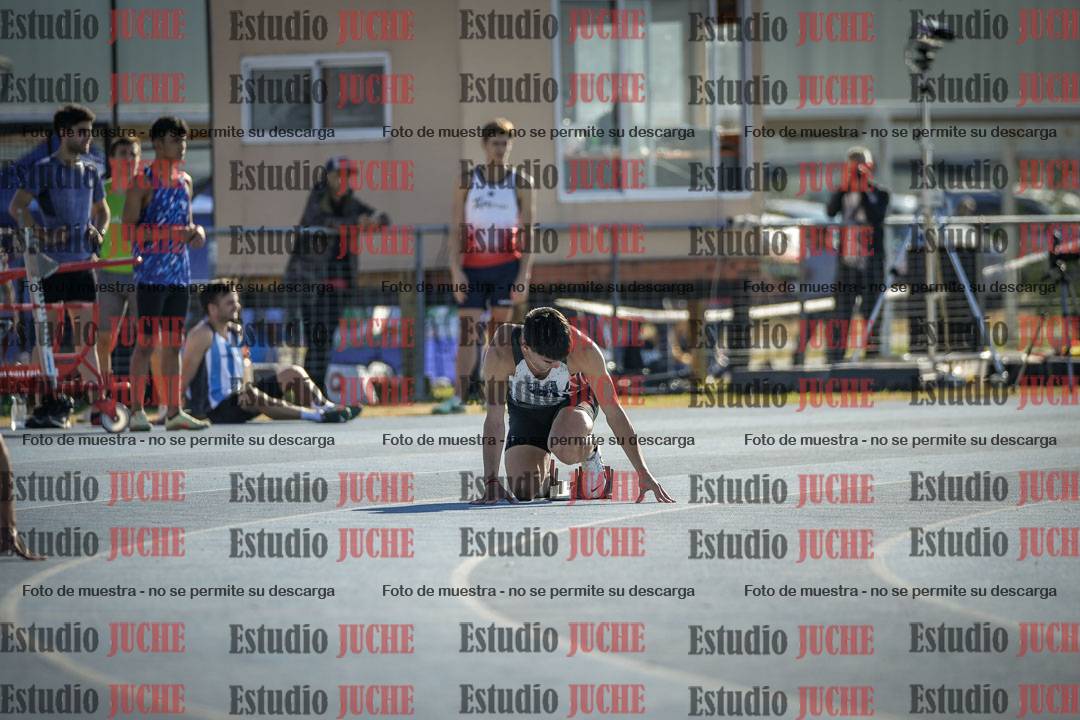 Fotos de los 400 m llanos de varones