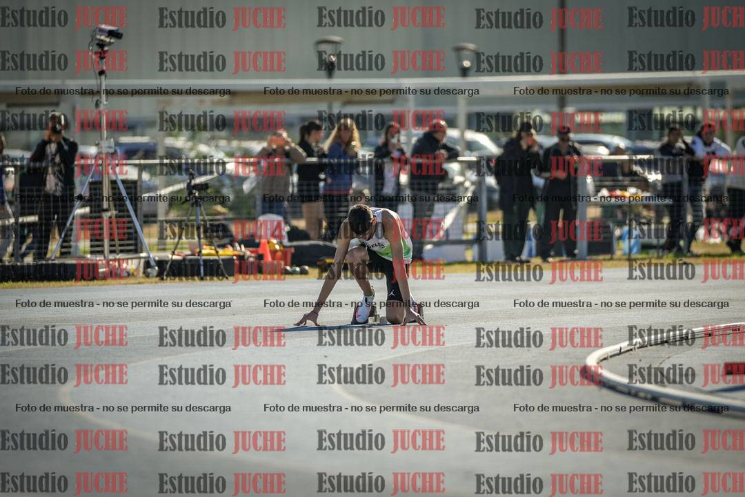 Fotos de los 400 m llanos de varones