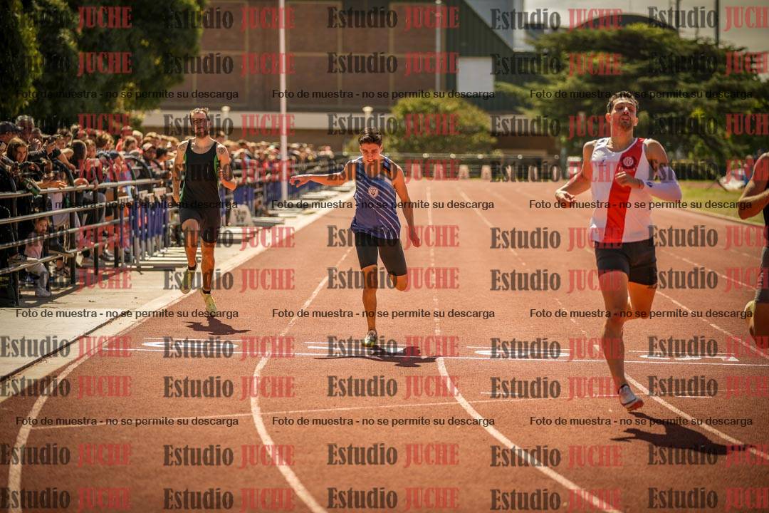 Fotos de los 400 m llanos de varones