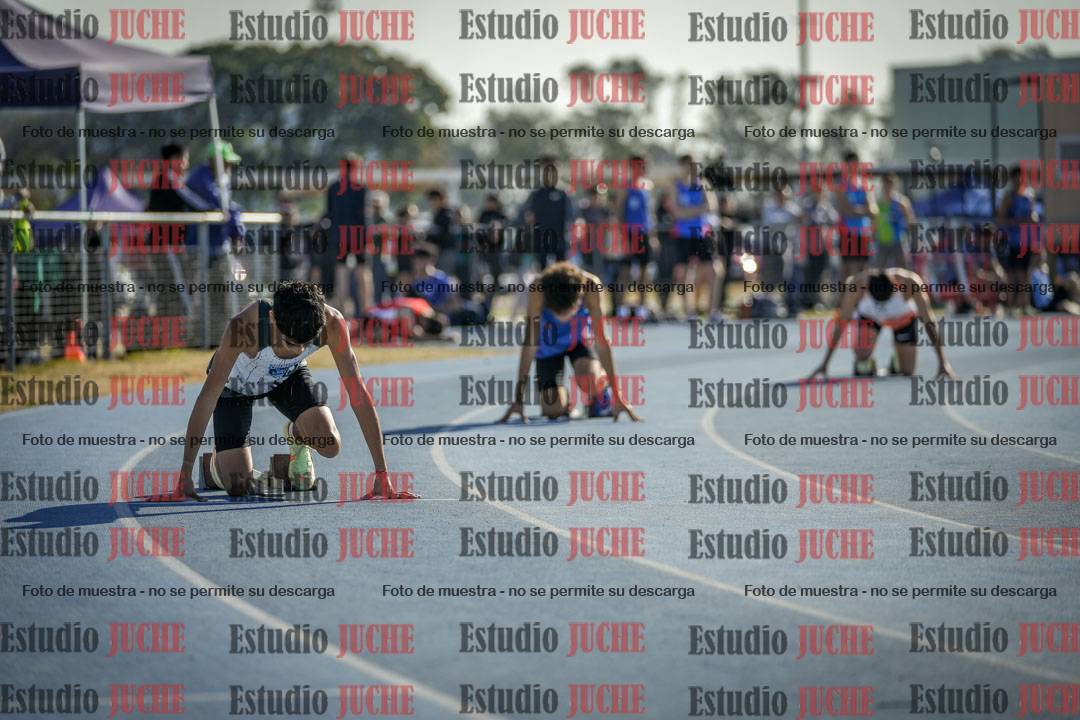 Fotos de los 400 m llanos de varones