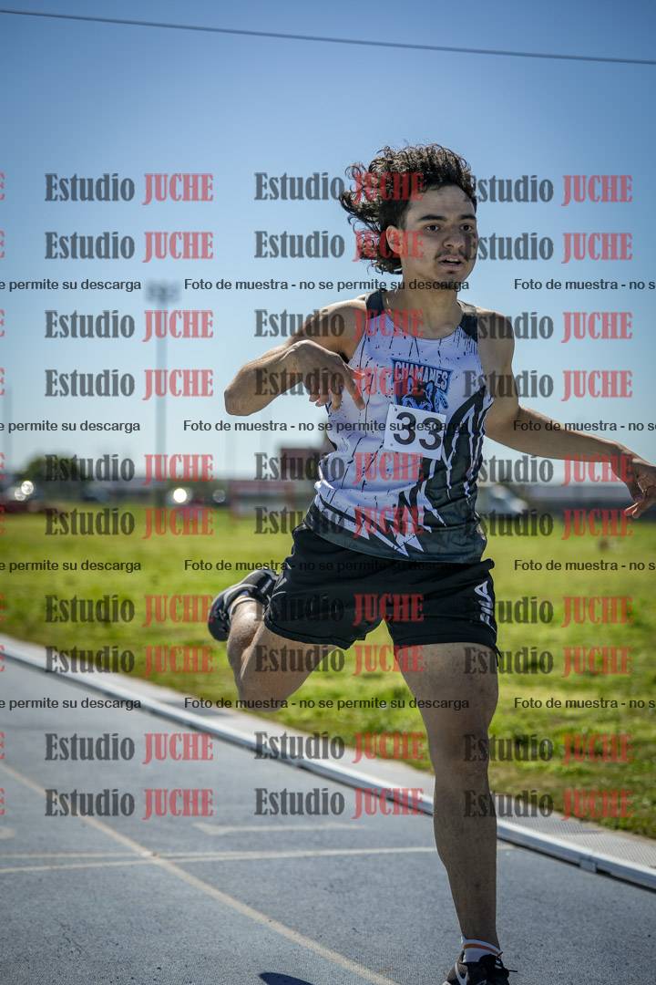 Fotos de los 800 m llanos de varones