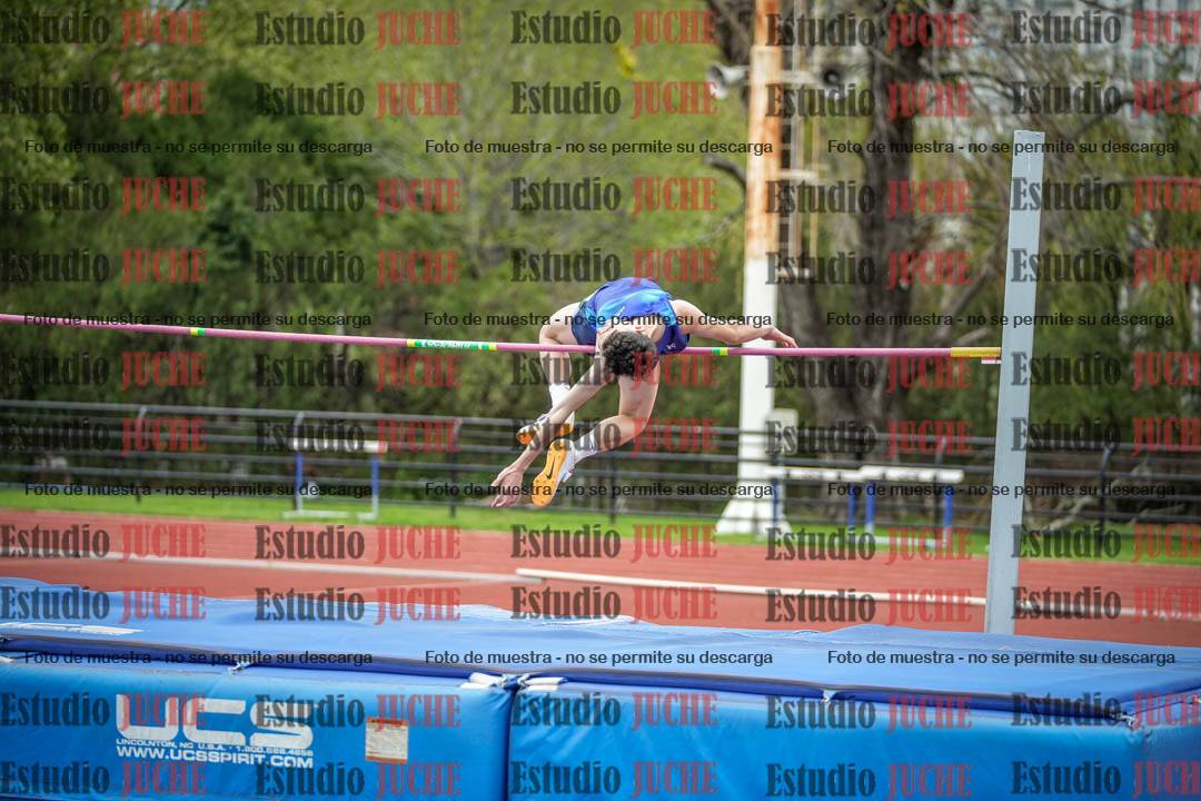 Fotos del salto en alto de mujeres y varones - todos los grupos