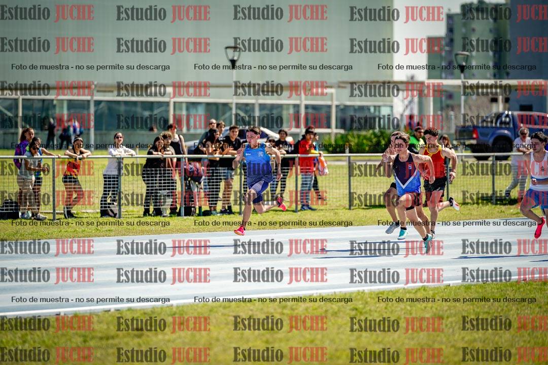 Fotos de los 100 m llanos de varones
