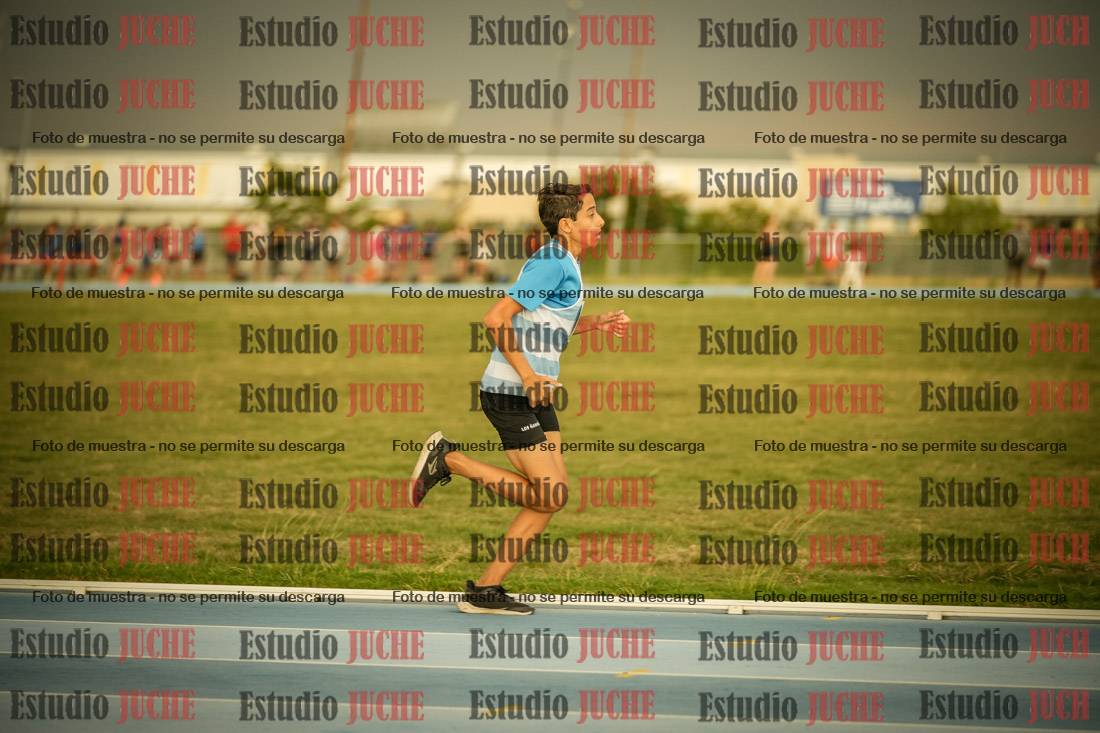 Fotos de los 1000 m llanos de varones