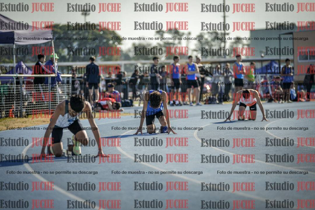 Fotos de los 400 m llanos de varones