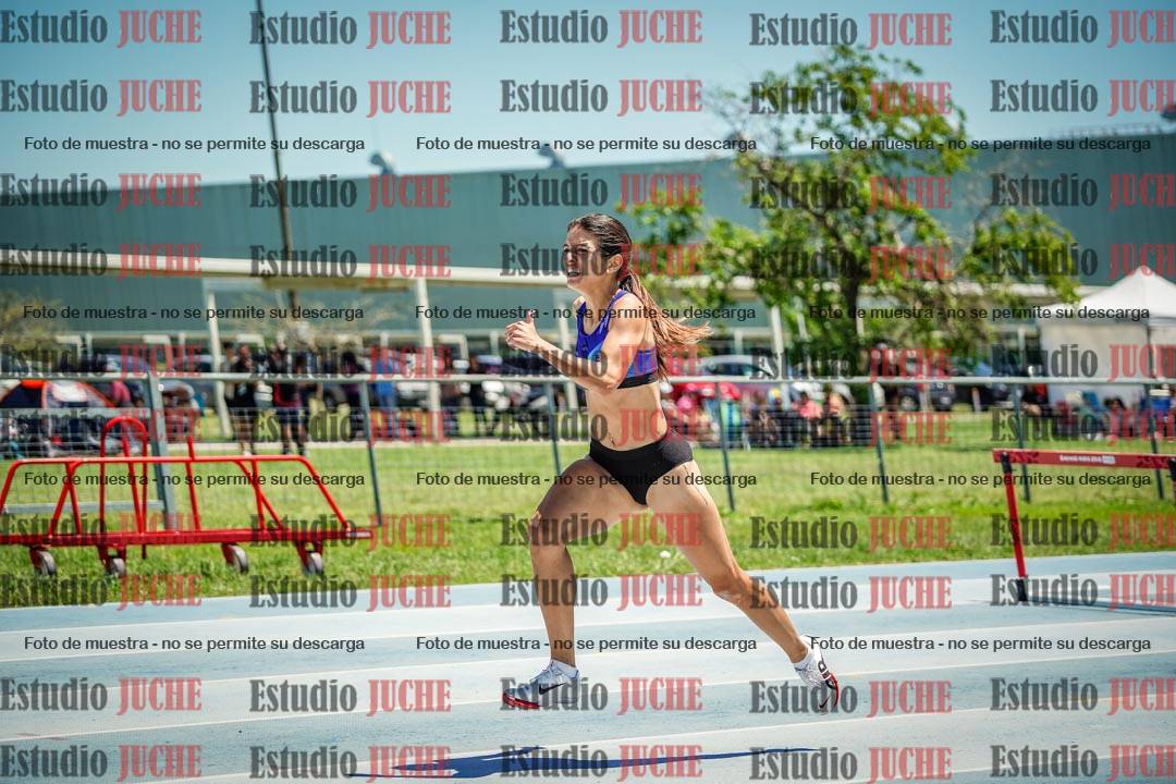 Fotos de los 400 m con vallas de mujeres
