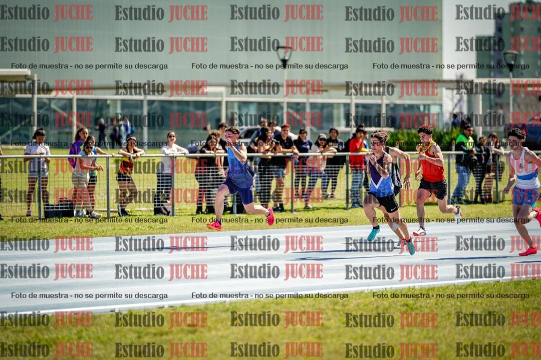 Fotos de los 100 m llanos de varones