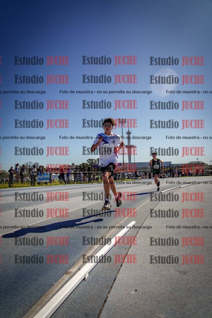 Fotos de los 1000 m llanos de varones