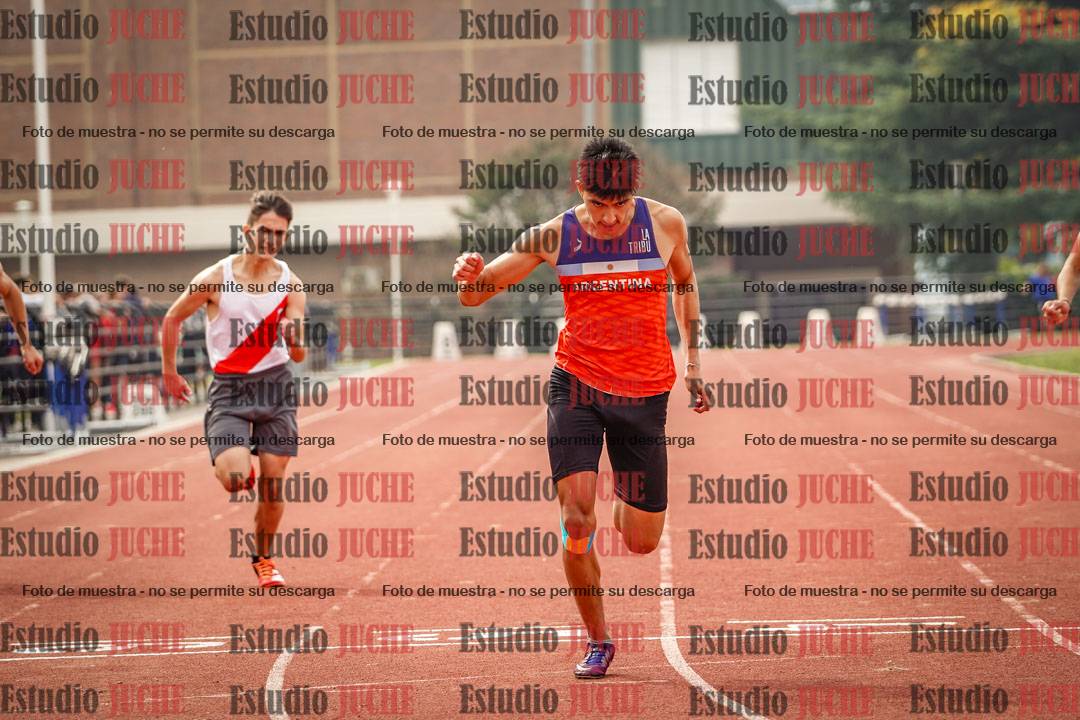 Fotos de los 200 m llanos de varones