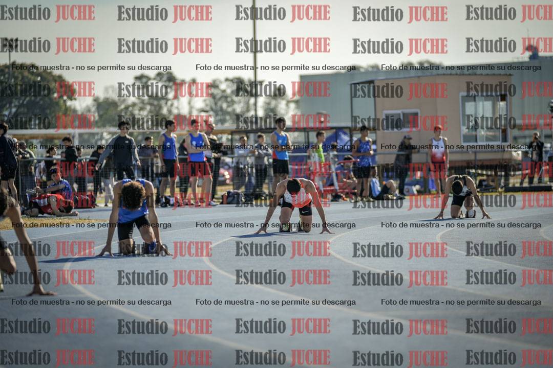 Fotos de los 400 m llanos de varones