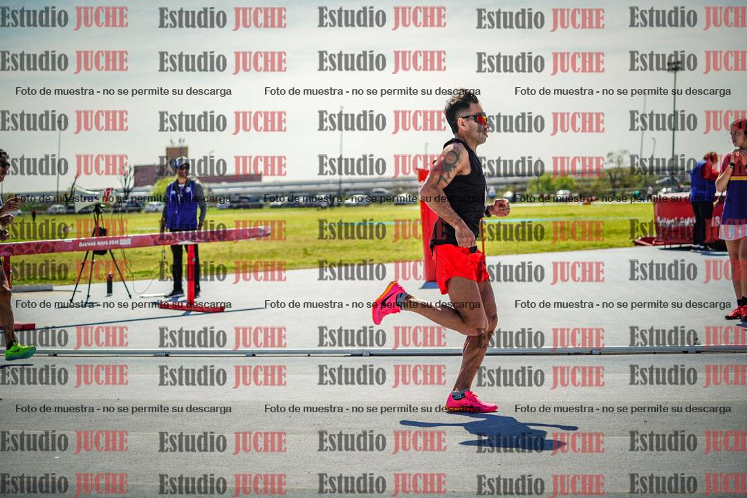 Fotos de los 800 m llanos de varones