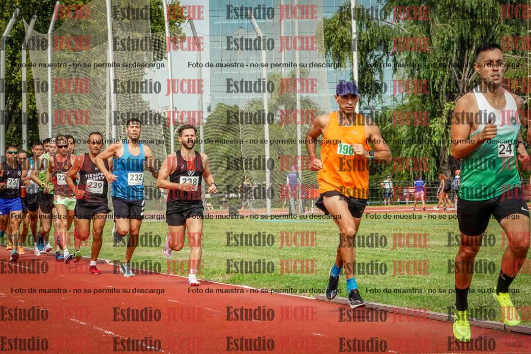 Fotos de los 3000 m llanos de varones
