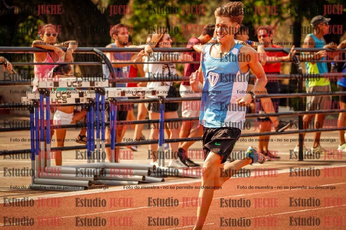 Fotos de los 400 m llanos de varones