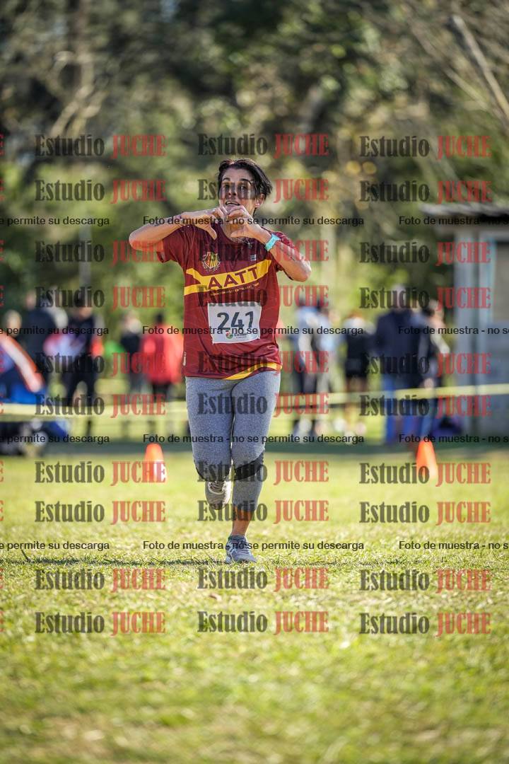 Fotos de la llegada del cross de 6000 m