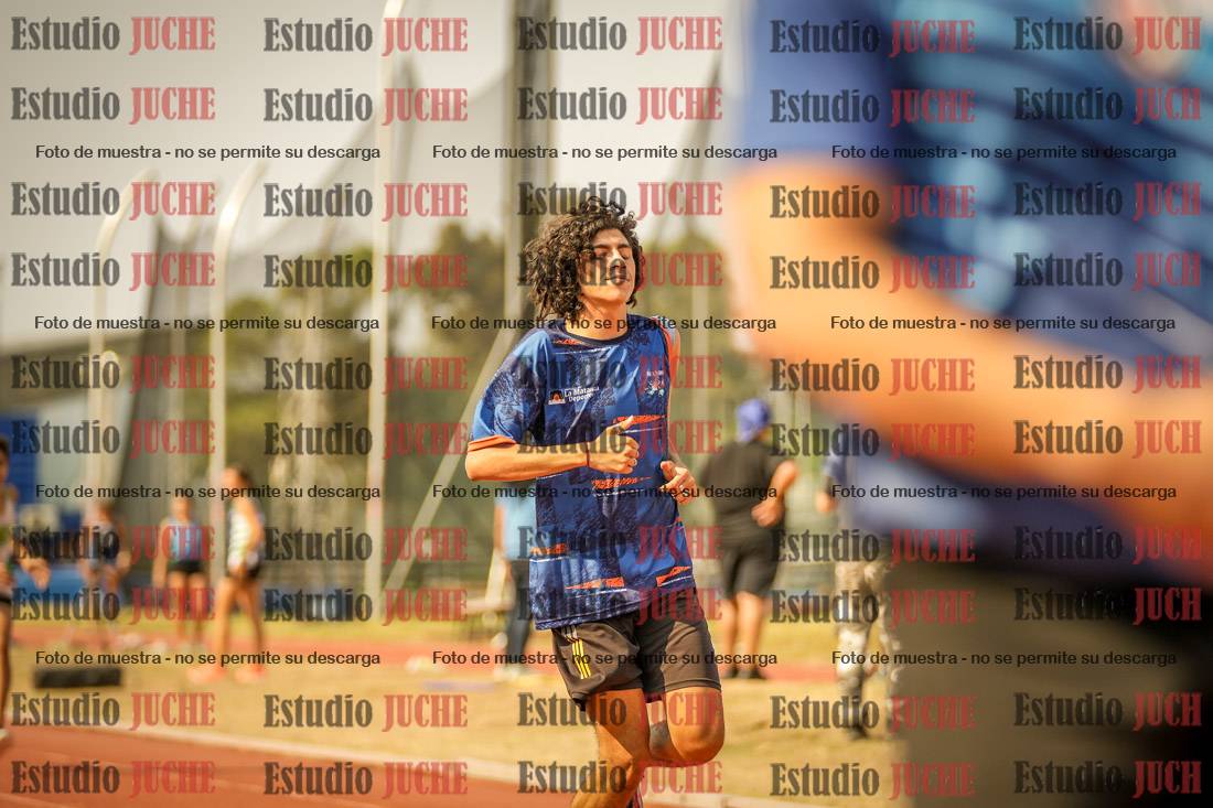 Fotos de los 400 m llanos de varones