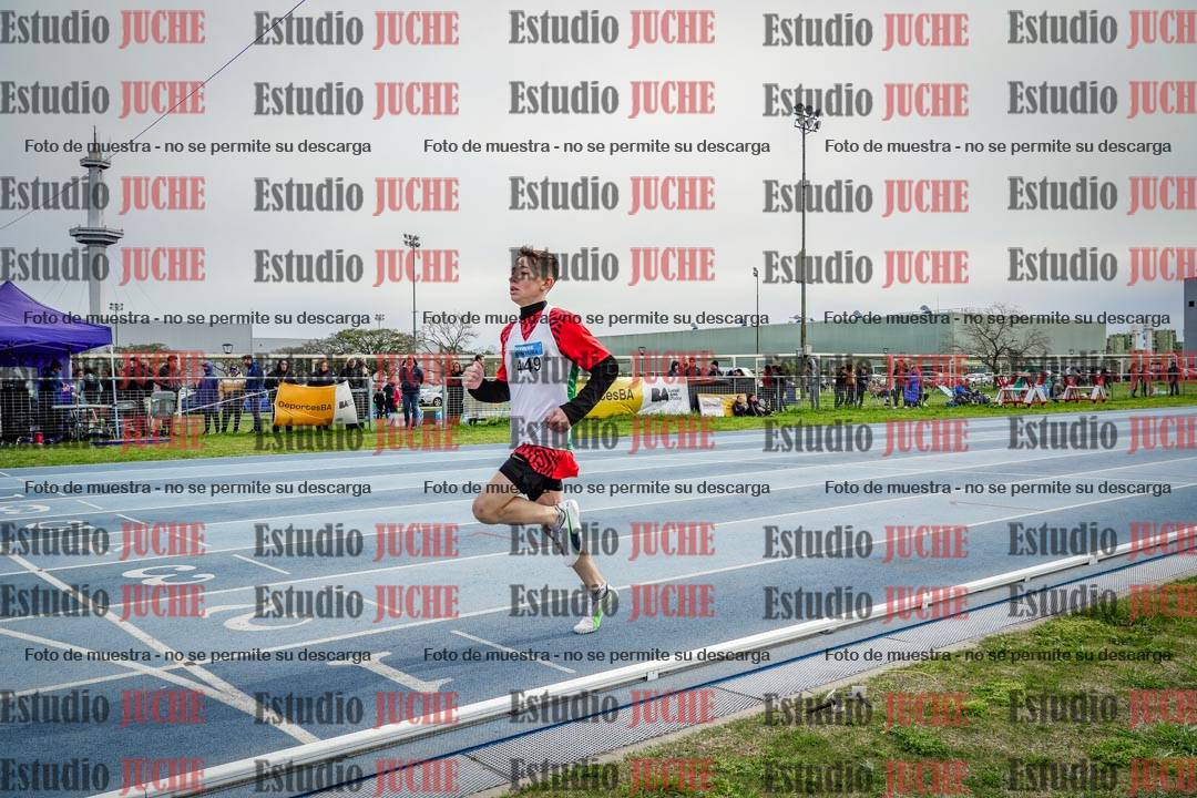 Fotos de los 800 m llanos de varones - U14