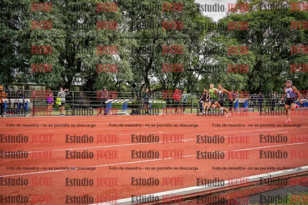 Fotos de los 100 m llanos de varones