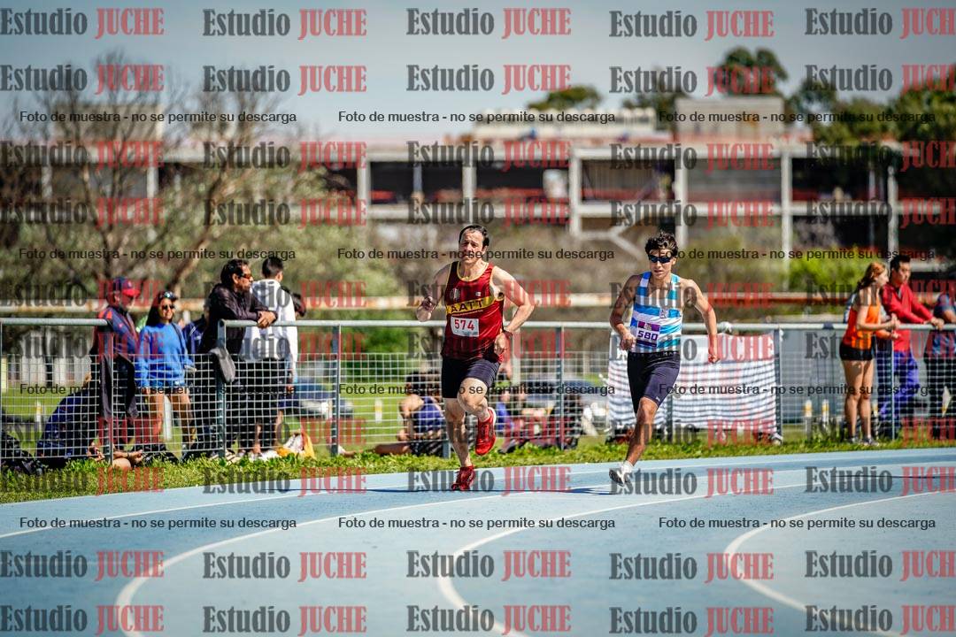 Fotos de los 800 m llanos de varones