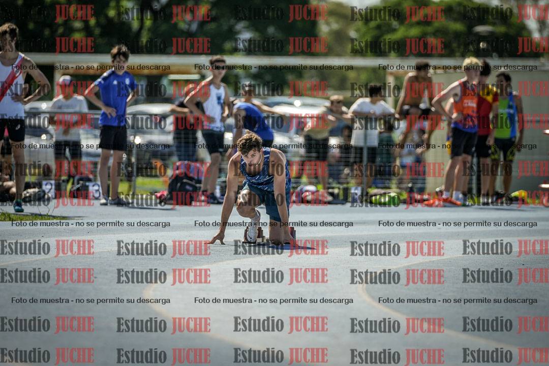 Fotos de los 400 m llanos de varones