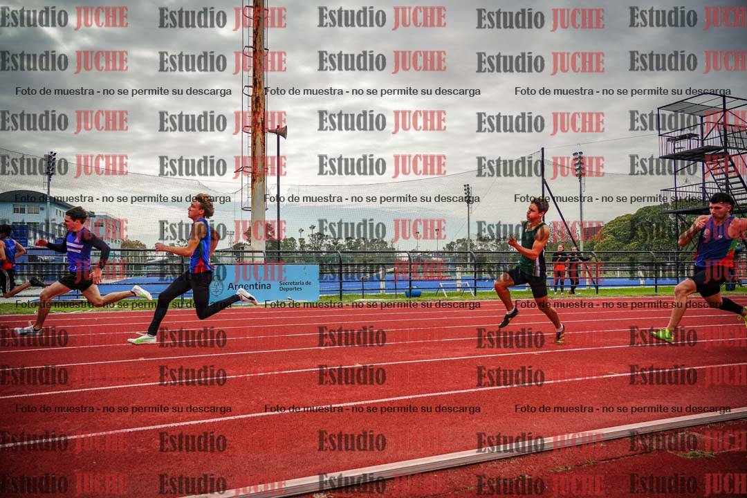 Fotos de los 200 m llanos de varones