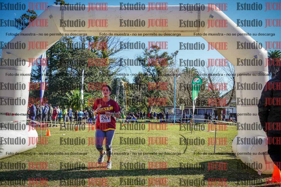 Fotos de la llegada del cross de 6000 m