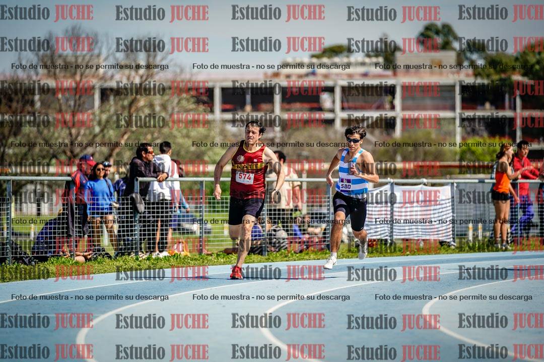 Fotos de los 800 m llanos de varones
