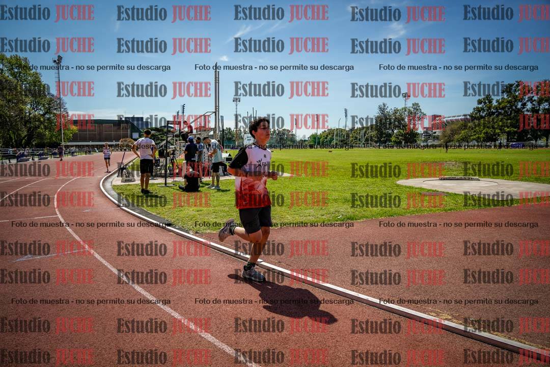 Fotos de los 2400 m llanos de varones