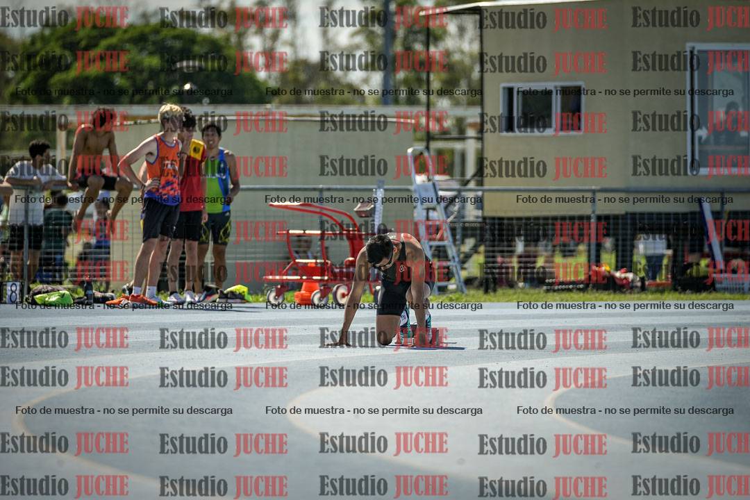 Fotos de los 400 m llanos de varones