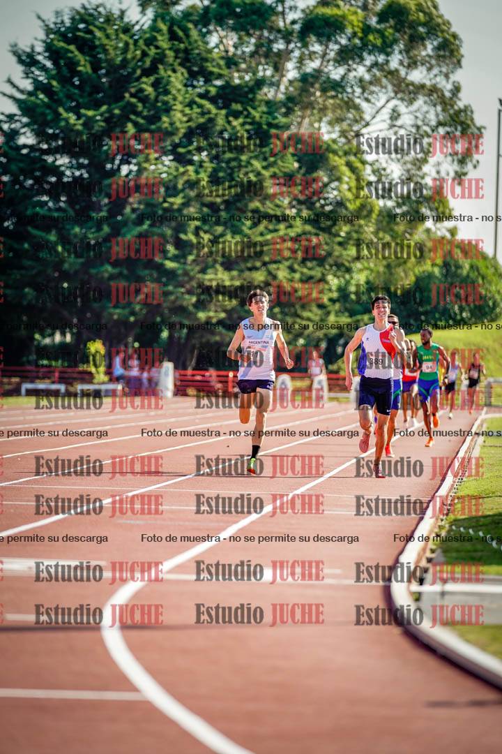 Fotos de los 1500 m llanos de varones