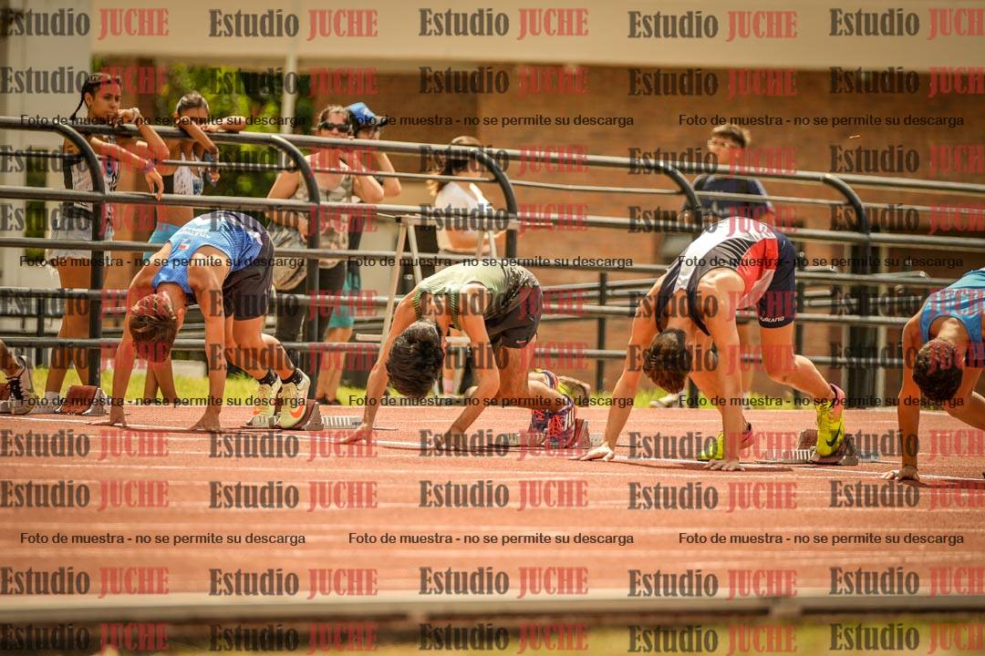 Fotos de los 100 m llanos de varones