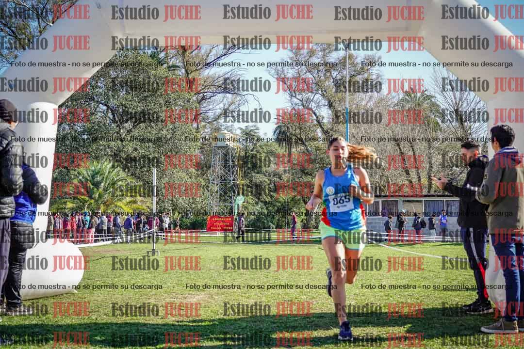 Fotos de la llegada del cross de 3000 m