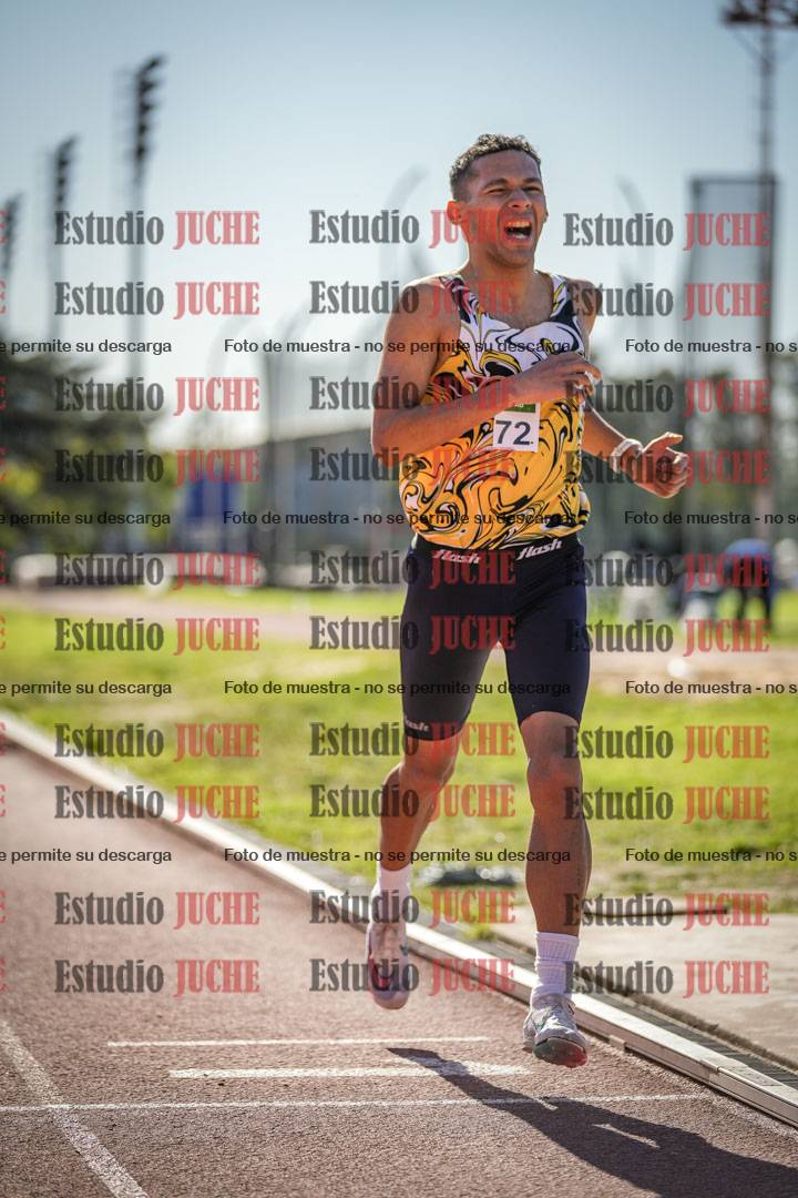 Fotos de los 800 m llanos de varones