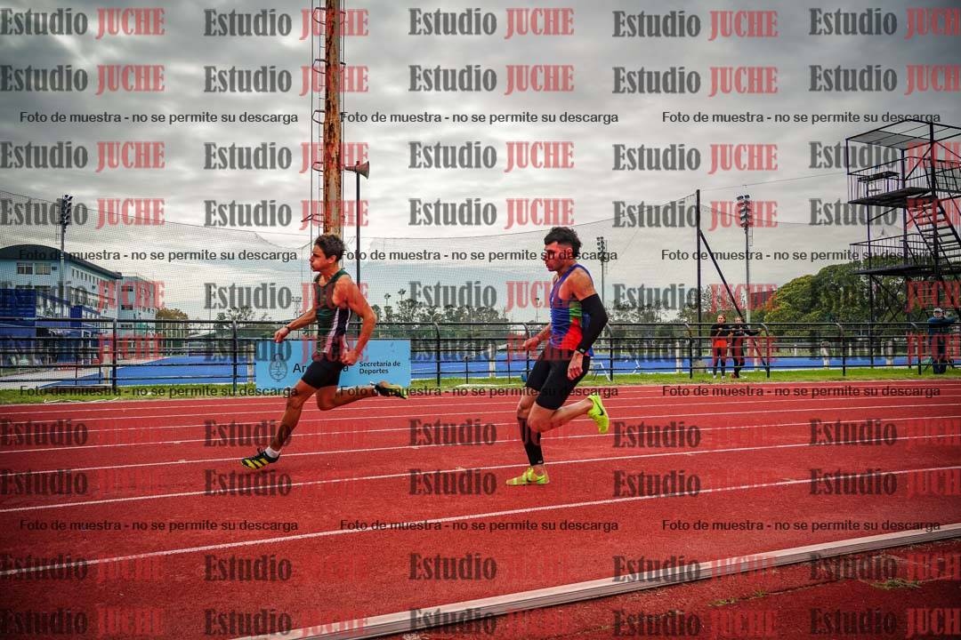 Fotos de los 200 m llanos de varones