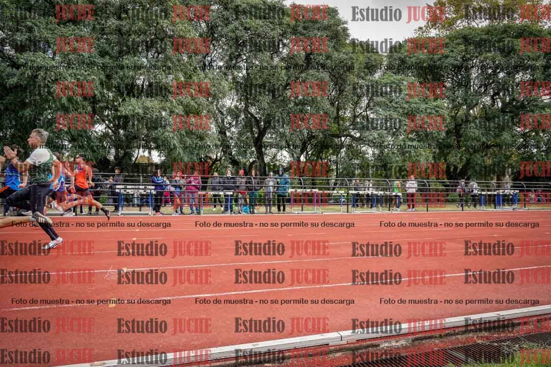 Fotos de los 100 m llanos de varones