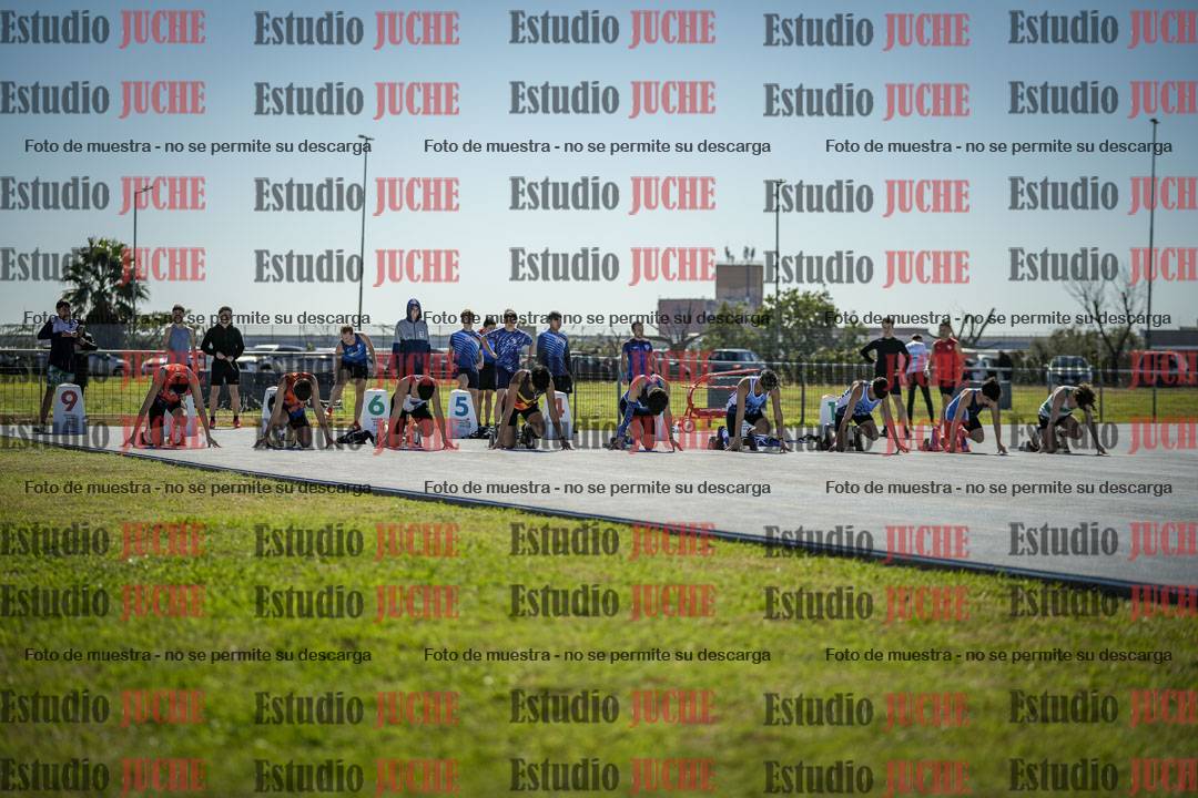 Fotos de los 100 m llanos de varones