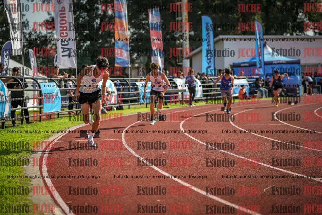 Fotos de los 400 m llanos de varones