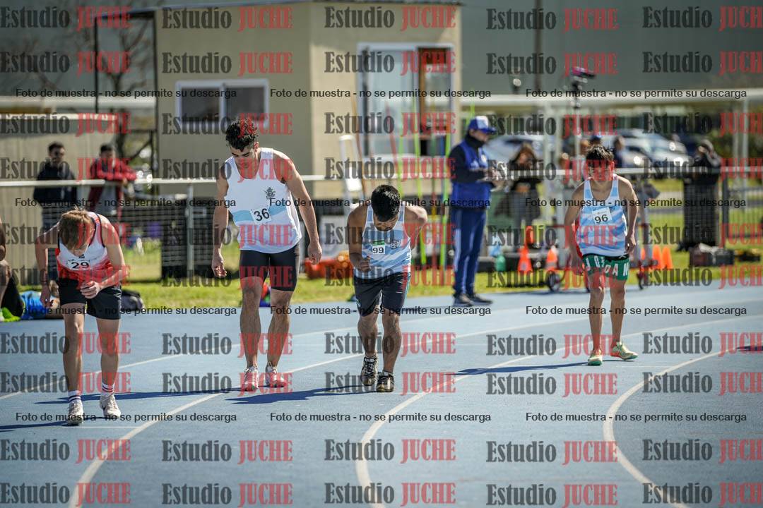 Fotos de los 800 m llanos de varones
